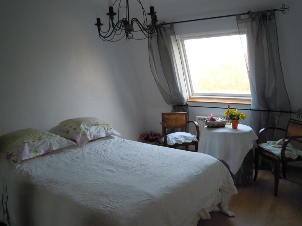 B&B Egloff Erondelle ห้อง รูปภาพ