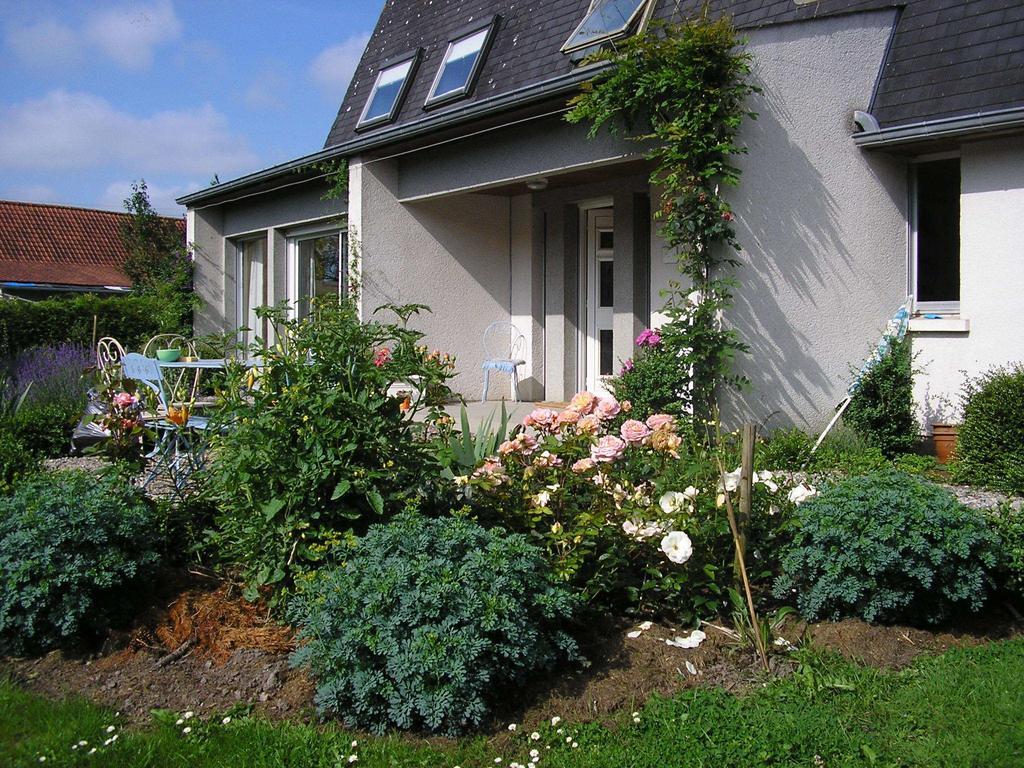 B&B Egloff Erondelle ภายนอก รูปภาพ