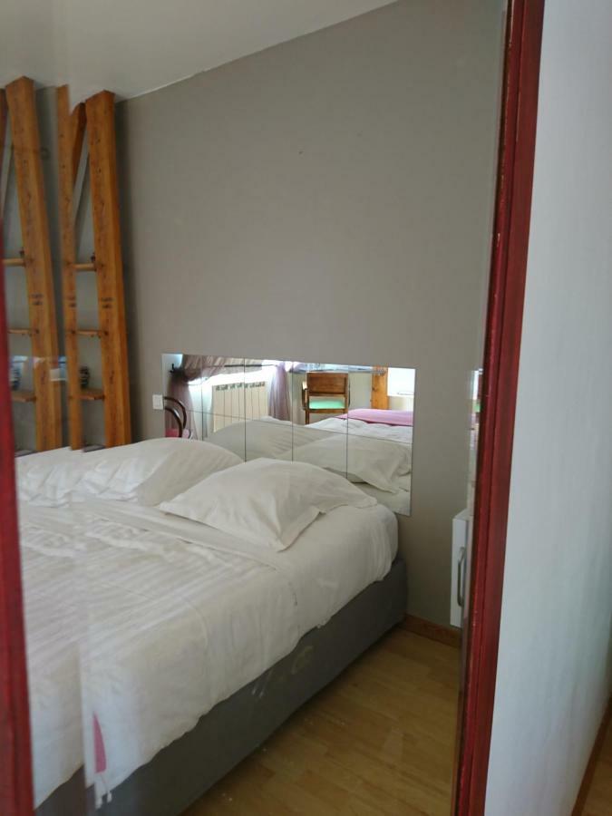B&B Egloff Erondelle ภายนอก รูปภาพ